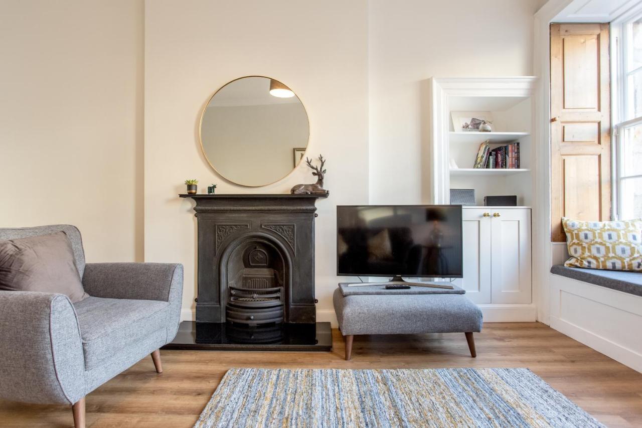 Royal Mile - Old Town Apartment เอดินบะระ ภายนอก รูปภาพ