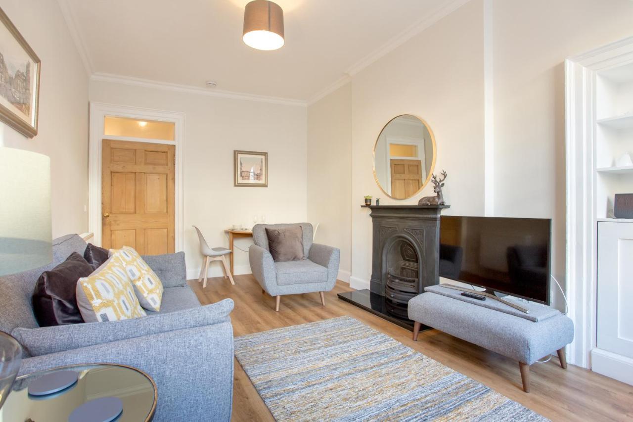 Royal Mile - Old Town Apartment เอดินบะระ ภายนอก รูปภาพ