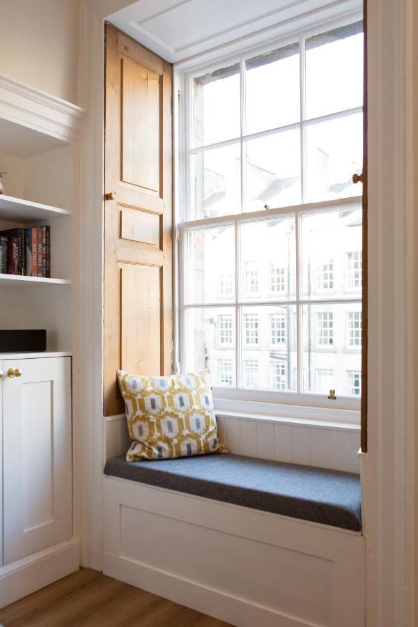 Royal Mile - Old Town Apartment เอดินบะระ ภายนอก รูปภาพ