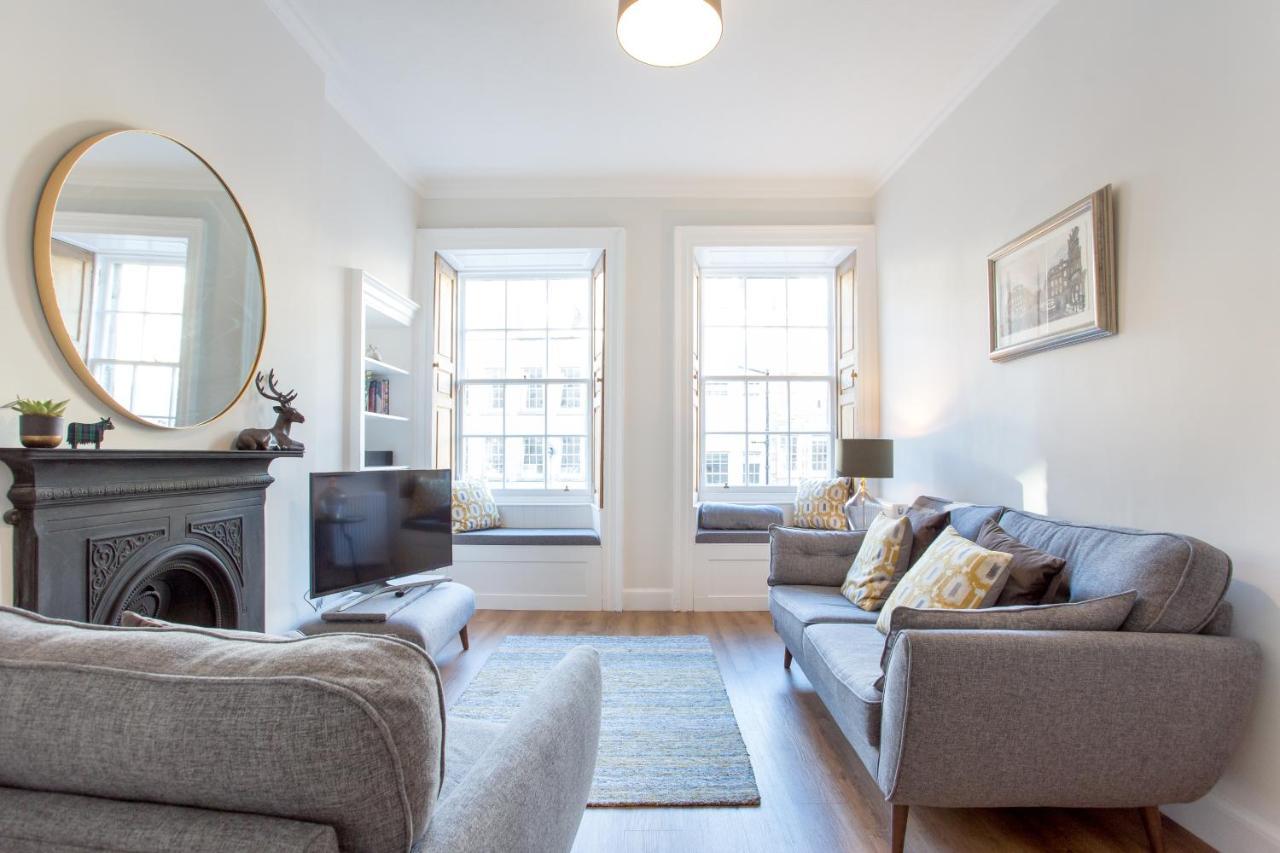 Royal Mile - Old Town Apartment เอดินบะระ ภายนอก รูปภาพ